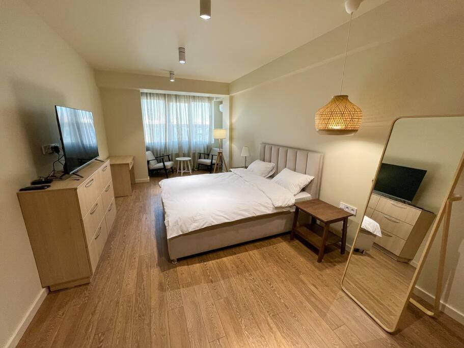 2 Bedroom On Ismail Corner Stefan Cel Mare, New Apartment, Chisinau Center! Exteriör bild