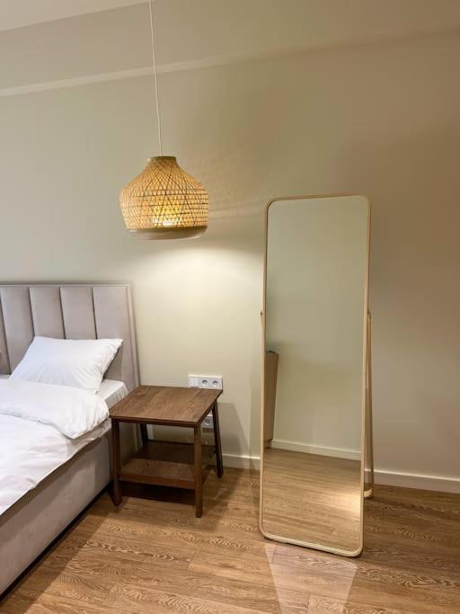 2 Bedroom On Ismail Corner Stefan Cel Mare, New Apartment, Chisinau Center! Exteriör bild